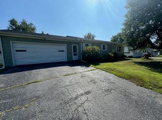 21 Bosse St, Lewiston, ME 04240