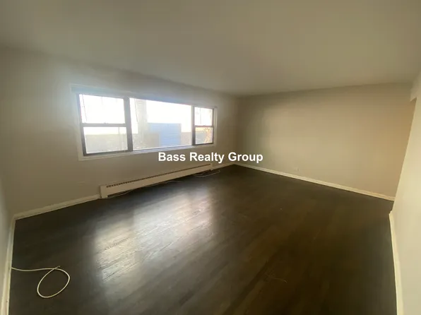 503 N Sheridan Rd #A2, Evanston, IL 60202