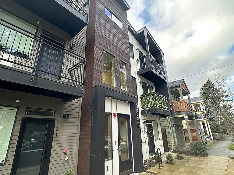 72ND — Photo 3
