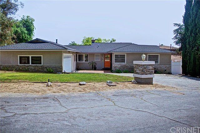1st image of 454 W Loma Alta Dr