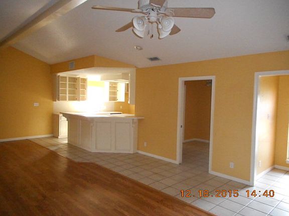2nd image of 4504 Lakeway Dr