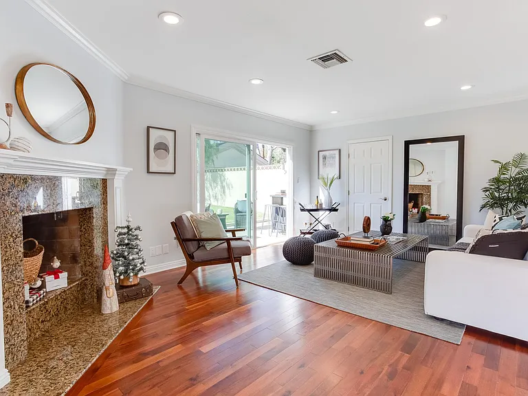 8345 Westlawn Ave — Photo 9