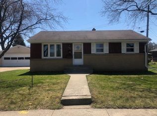 8911 W Bender Ave, Milwaukee, WI 53225