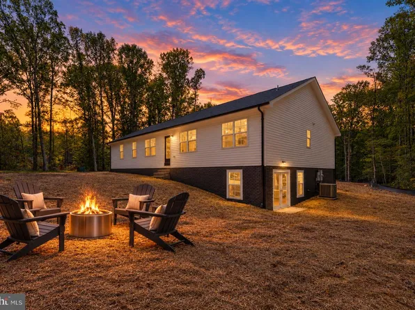 8425 Swan Woods Rd, Rhoadesville, VA 22542