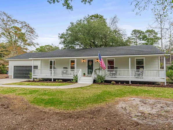 24 Massick Ln., Pawleys Island, SC 29585