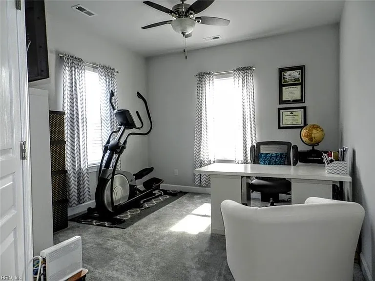 3209 Pleasant Ave — Photo 24