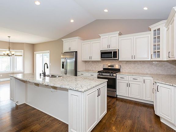 3rd image of 163 Edwards Falls Ln