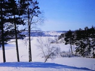129 Billings Dr, Superior, WI 54880