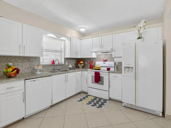 9521 Boca Cove Circle #508, Boca Raton, FL 33428