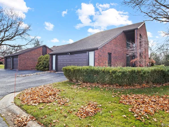 12 Blair Ln, Dearborn, MI 48120