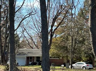 5560 Crooked Lake Rd, Howell, MI