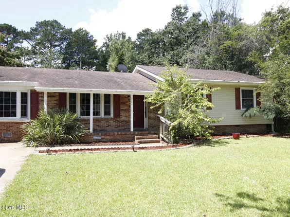504 Greenbriar Drive, Jacksonville, NC 28546