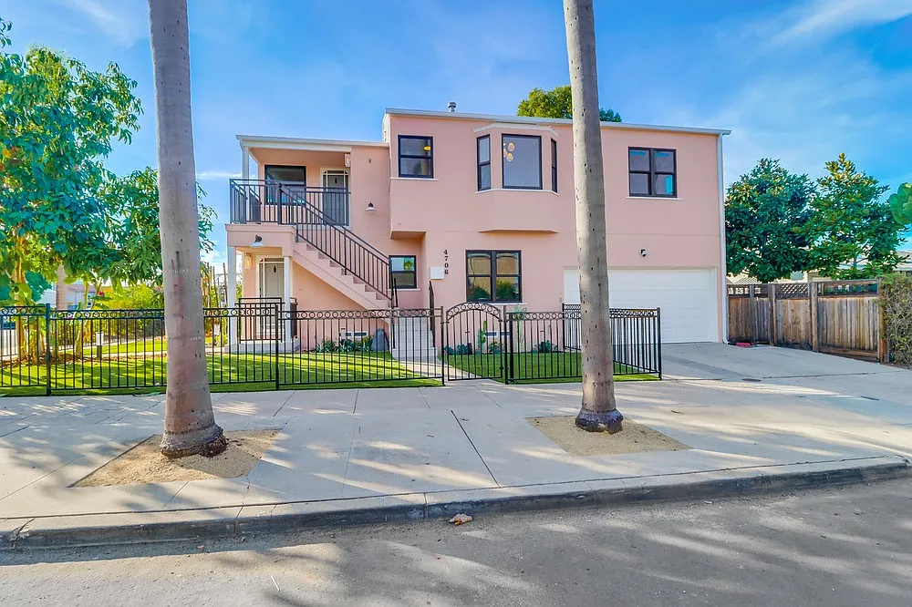 4706 Vista St - 1 — Photo 2