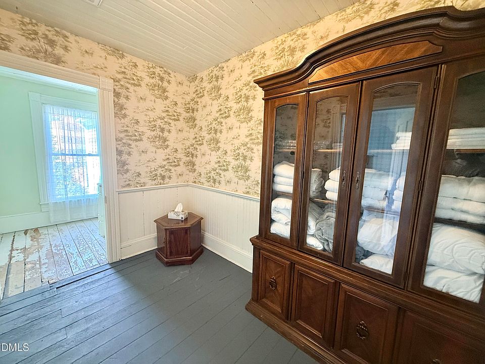 43rd image of this home