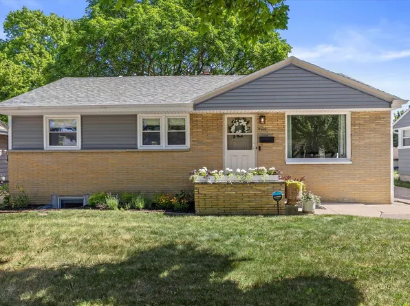 9500 W Elmore AVENUE, Milwaukee, WI 53222