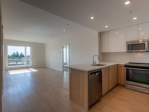 875 Gibsons Way #208, Gibsons, BC V0N 1V8