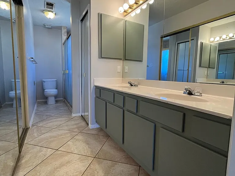 805 Country Club Ave #2H — Photo 8