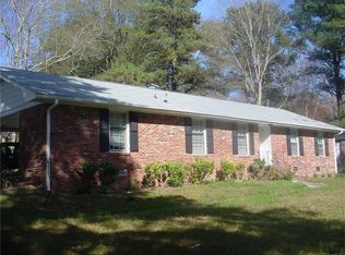 5979 Mark Trl, Norcross, GA 30093