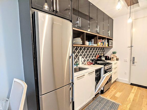 3rd image of 4121 28th St APT 9M