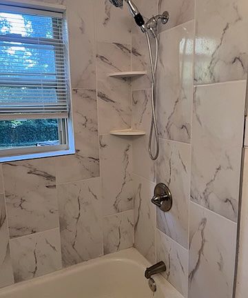 Bathroom shower/tub