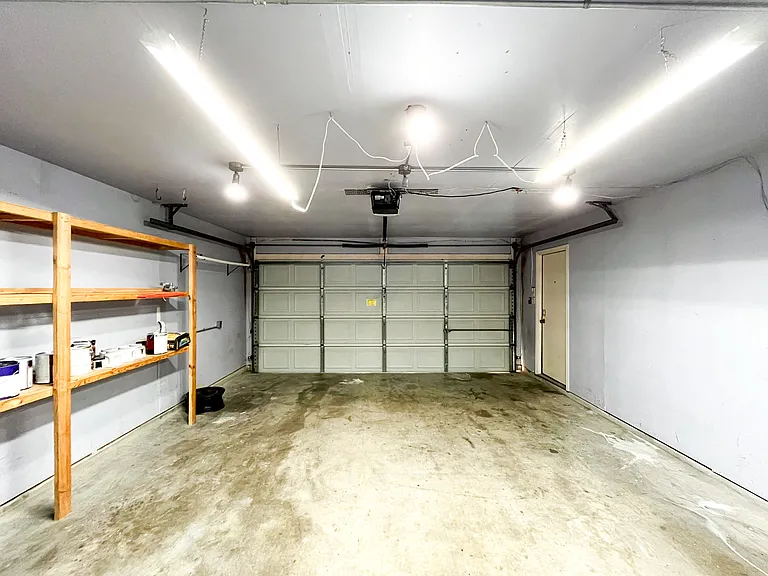 2512 Schulze Dr — Photo 42