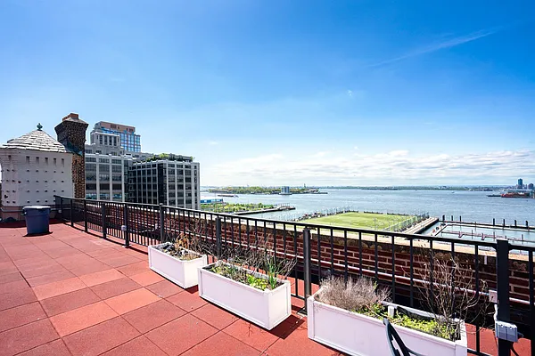 Sold by Keller Williams NYC | media 13