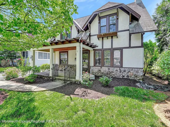 10 Woodbine Avenue, Little Silver, NJ 07739