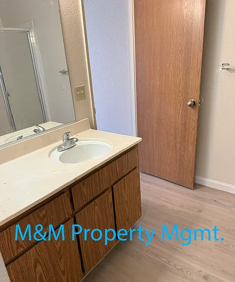 6086 Thornwood Dr — Photo 10
