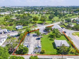307 W Dixie Hwy, Dania, FL 33004