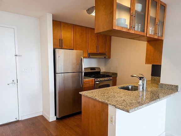 3rd image of 40-28 College Point Blvd #805
