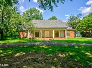285 W Sweetwater Rd, Byhalia, MS 38611