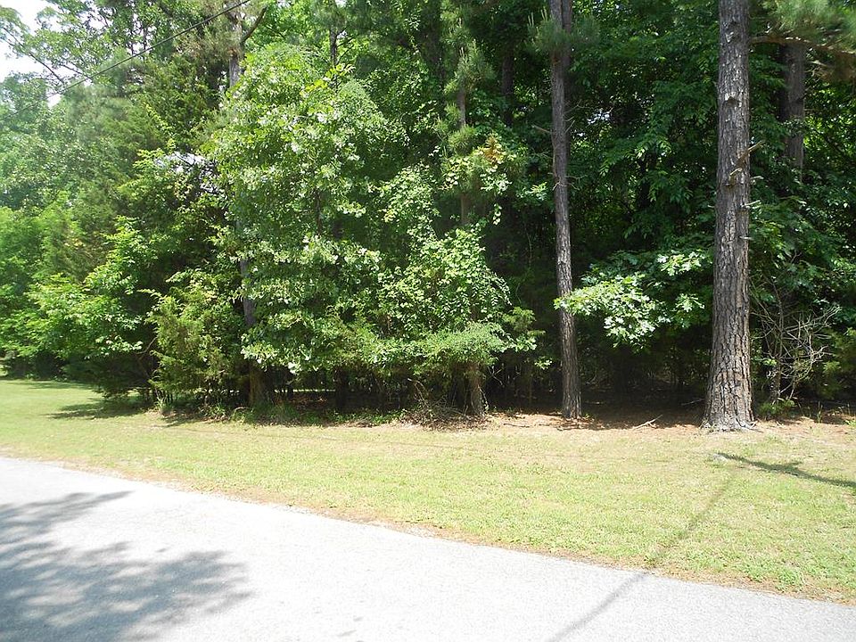 1st image of 15978 Hickory Dr