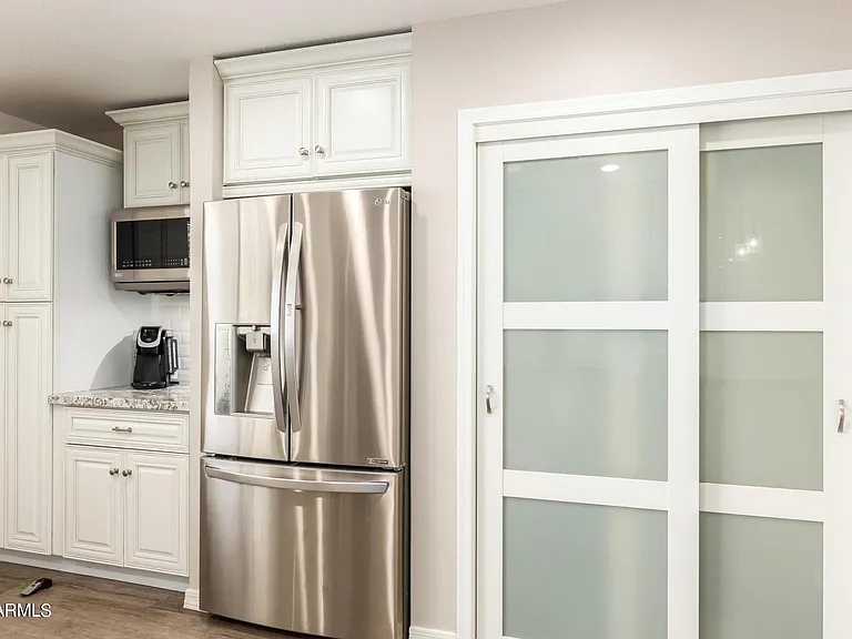 311 E Pinon Way — Photo 14
