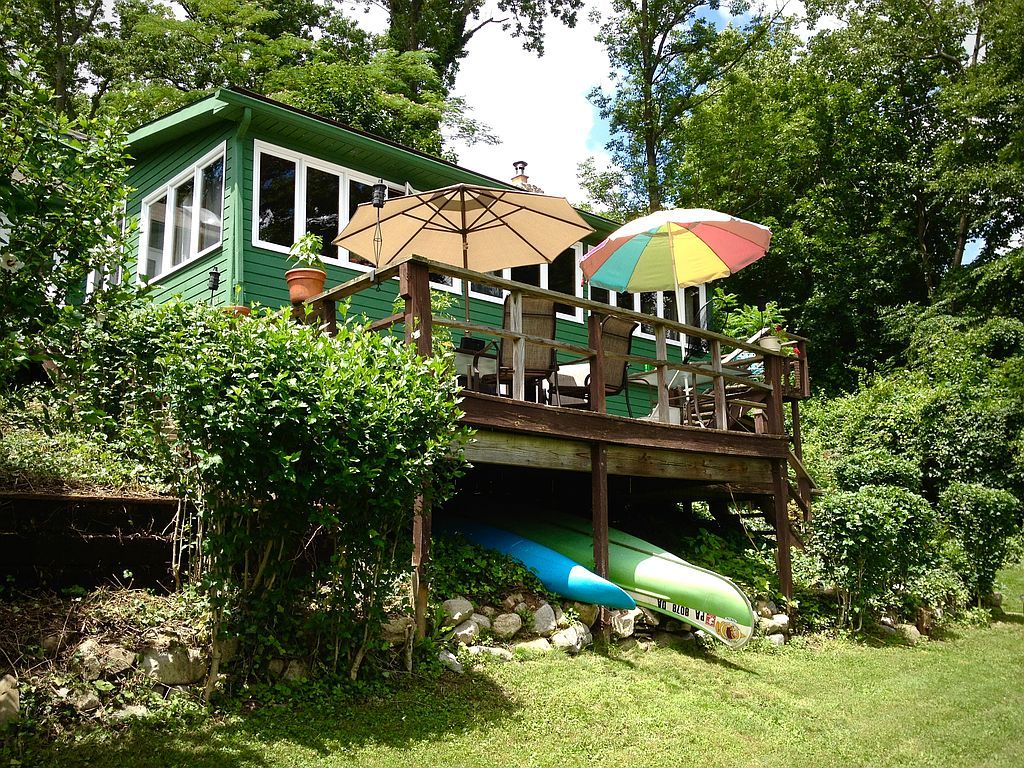 138 Lakeside Dr W - Property Image
