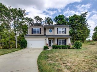 3118 McKee Forest Ct, Charlotte, NC 28216