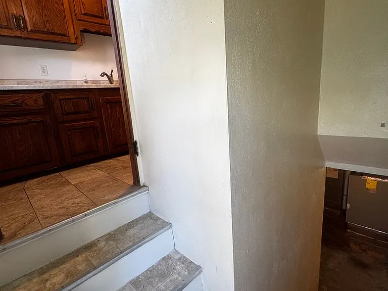 618 N Foote Ave — Photo 23