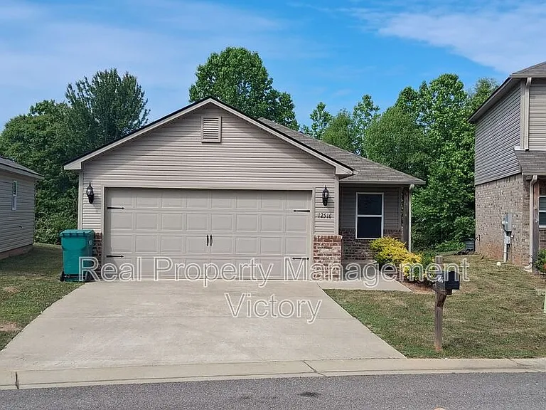 12516 Waterbury Way — Photo 1