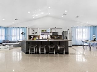 1401 SW 32nd St, Fort Lauderdale, FL 33315