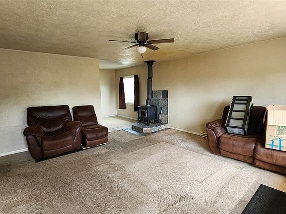 5th image of 706 7th Street