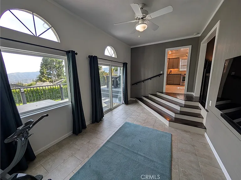 2828 Henrietta Ave — Photo 40