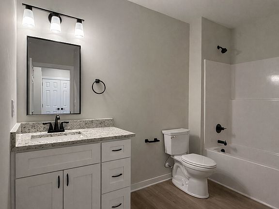 5th image of 1300 Johnson Ave #D63da03cc