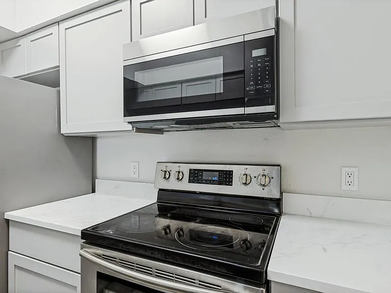 2626 Holly Hall St #605 — Photo 9