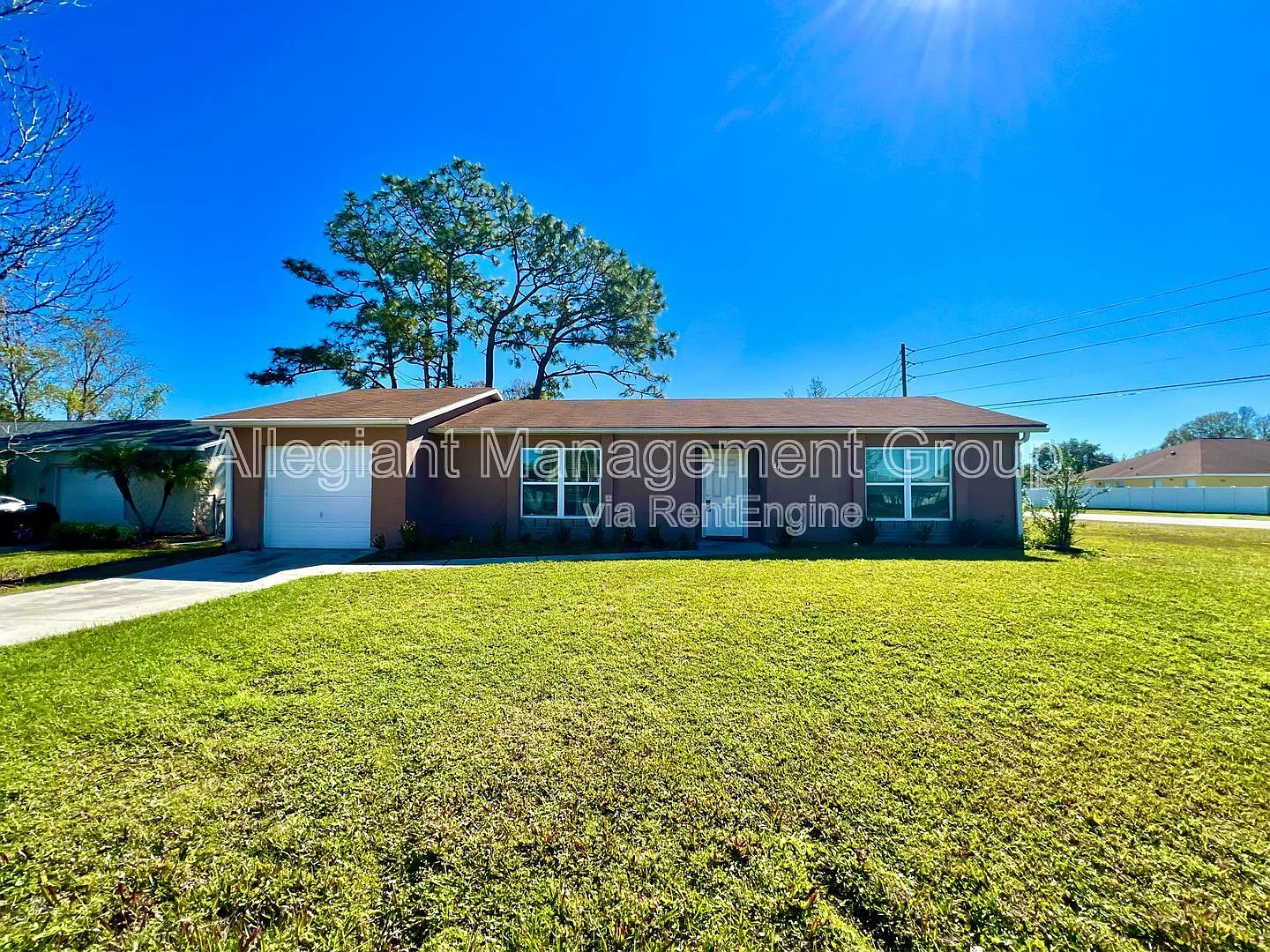 2 bed, 2.0 bath, 1046 sqft, $1,499 — Photo 2