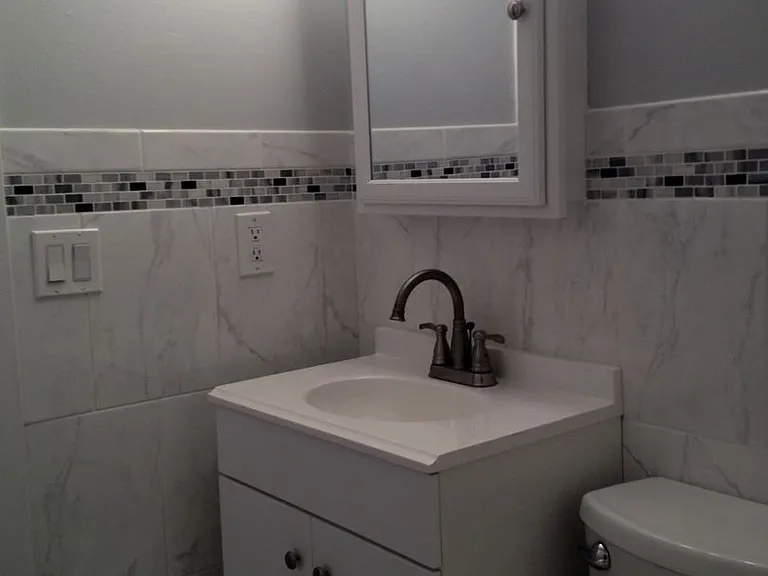 2401 Walnut St #1 — Photo 5