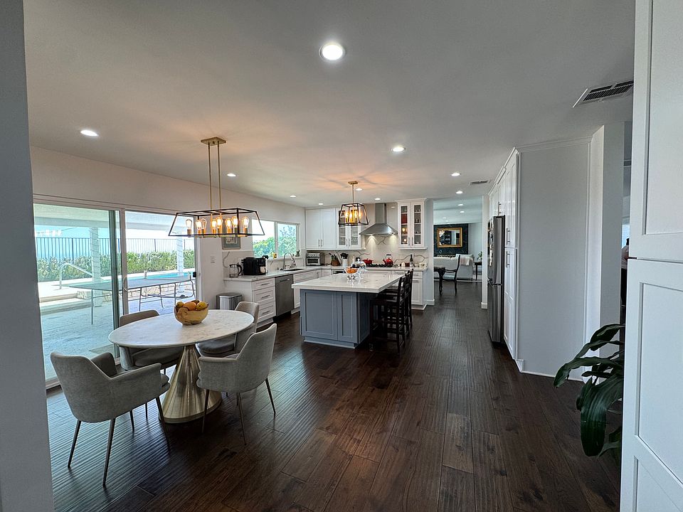 Kitchen and breakfast room