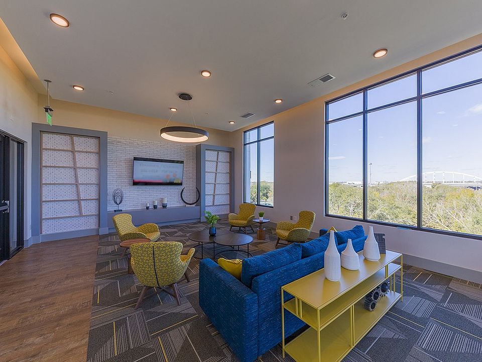 Lofts at Brooklyn Downtown Jacksonville FL ; Club Room