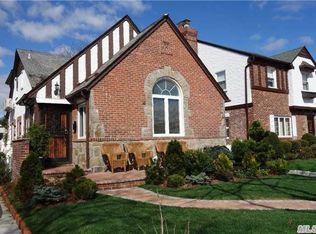 2712 Utopia Pkwy, Flushing, NY 11358