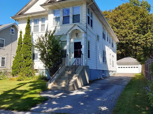 4 Dorset St, Worcester, MA 01602