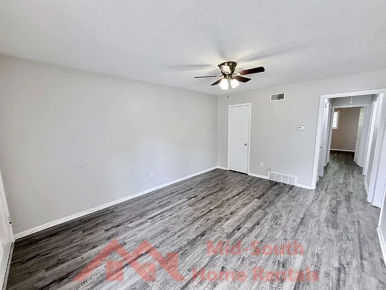 6498 Birkenhead Rd — Photo 4