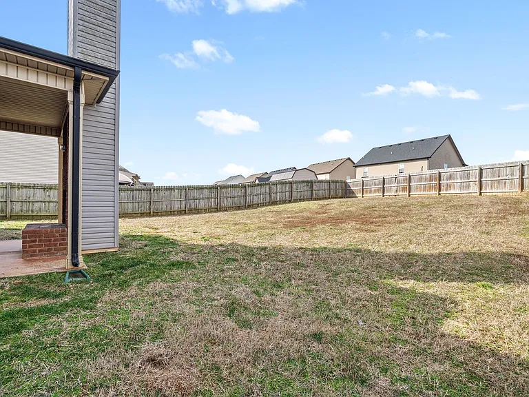 2976 McManus Cir — Photo 36